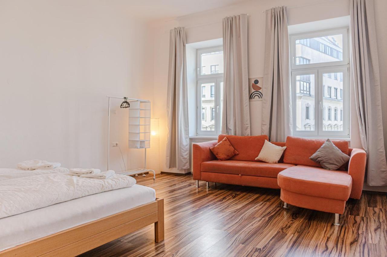 Special Vintage Viennese Apartment - 12Min F Downtown מראה חיצוני תמונה