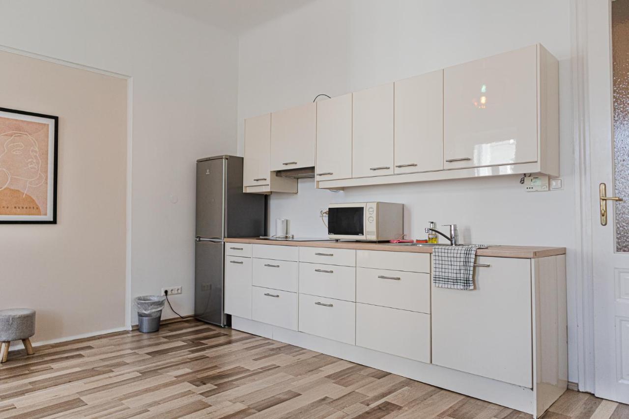 Special Vintage Viennese Apartment - 12Min F Downtown מראה חיצוני תמונה