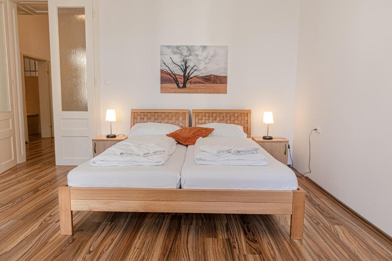 Special Vintage Viennese Apartment - 12Min F Downtown מראה חיצוני תמונה