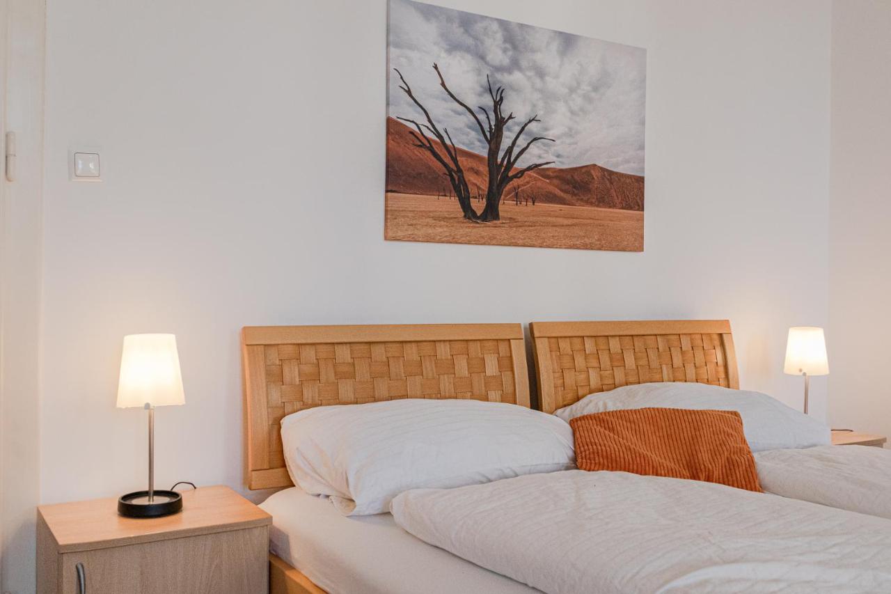 Special Vintage Viennese Apartment - 12Min F Downtown מראה חיצוני תמונה